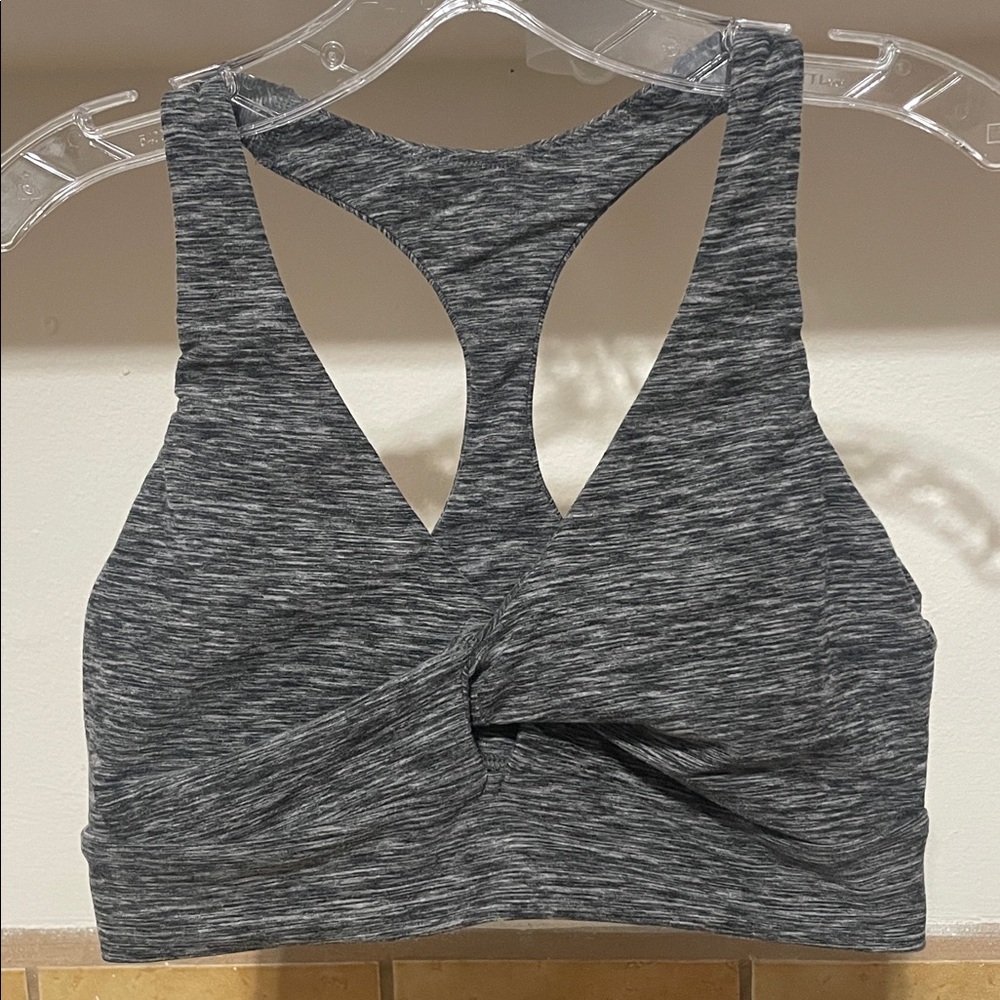 Victoria's Secret Gray Twist-Front Racerback Sports Bra (size XL)